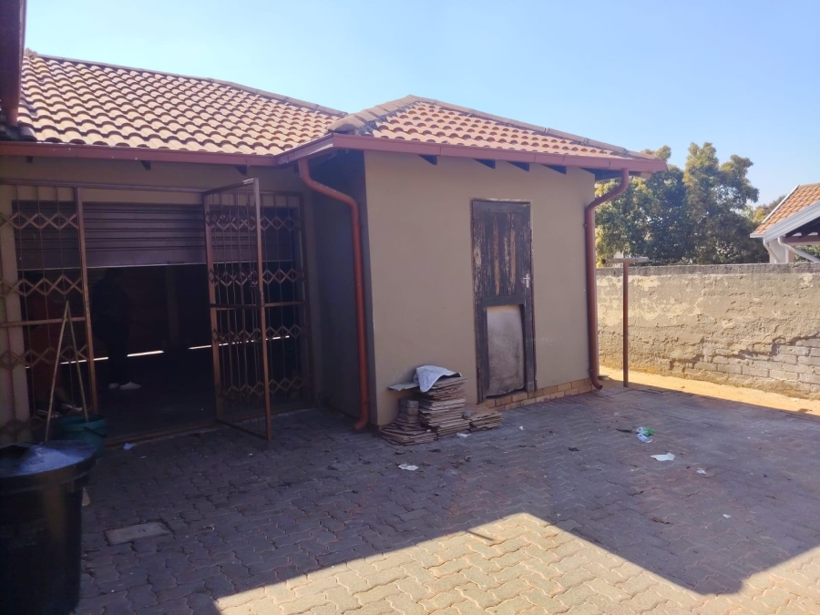 3 Bedroom Property for Sale in Tlhabane West North West